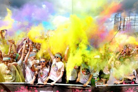 Color Run, представленный Skittles Манчестер 16 июля